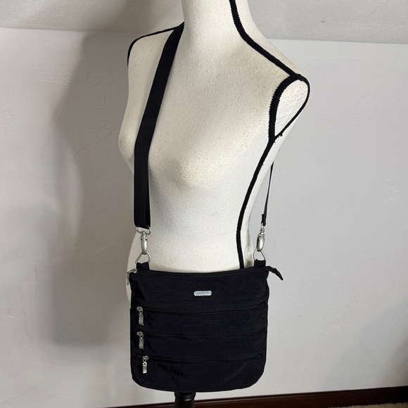 Baggallini Black Nylon Crossbody Bag NYB8524K - Picture 2 of 14